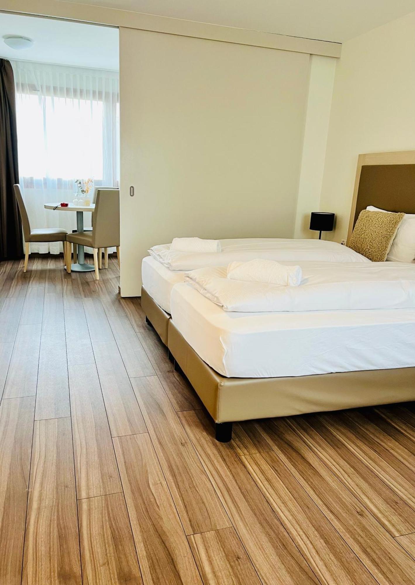 Hotel Domaine De La Sauge Cudrefin ภายนอก รูปภาพ